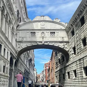 Ca' Ai Sospiri Venecia